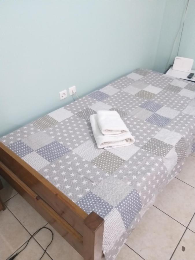 Practical Studio Next To The Subway, Train Station Appartamento Atene Esterno foto