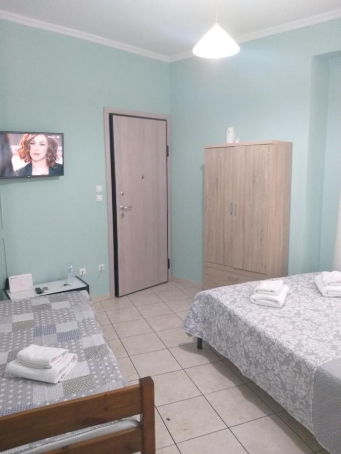 Practical Studio Next To The Subway, Train Station Appartamento Atene Esterno foto